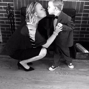 Meet your Posher, Holly